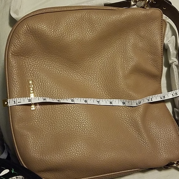 Michael Khors handbag - Picture 7 of 9